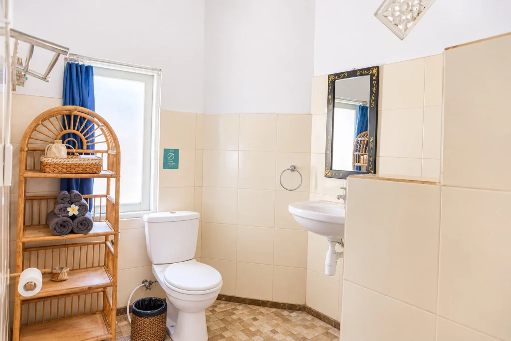 Budget double bathroom towels and vanity at Little SALT
